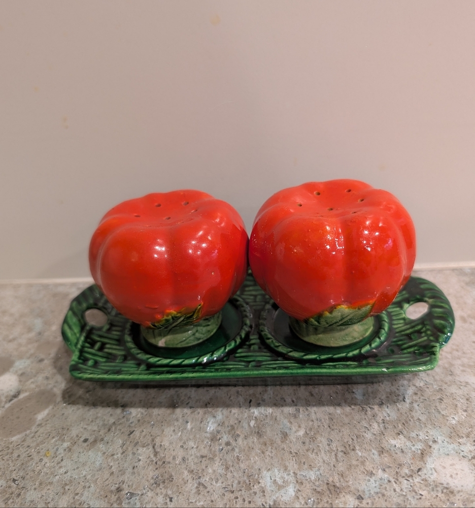 Vintage Pumpkin Tomato Salt & Pepper Shakers w/Tray Made in Japan